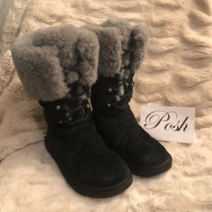 UGG BOOTS